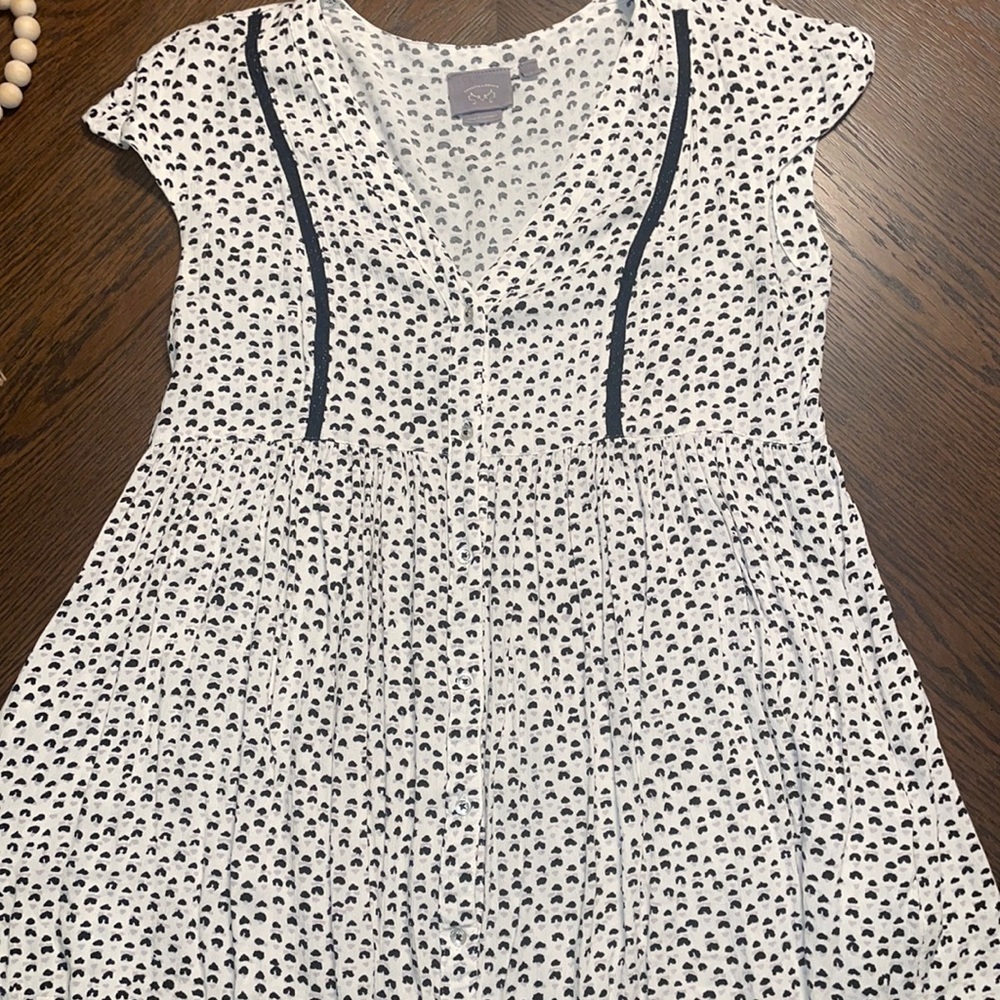 Anthropologie Vanessa Virgina Black and White Blouse Size Medium